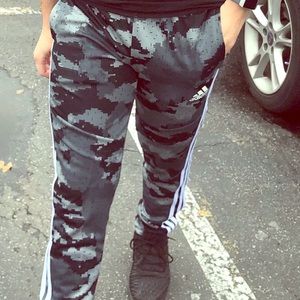 Adidas Joggers/Football Pant Camouflage